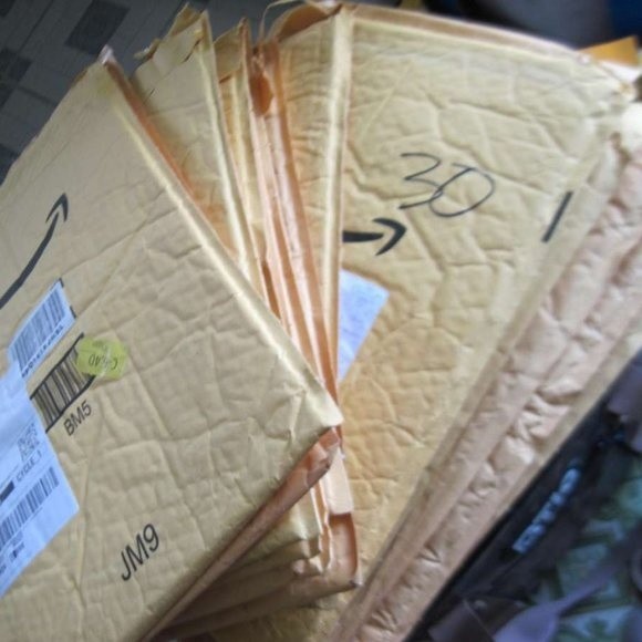 Amazon Office 2 Jm9 Bm5 Used 7x12 Amzon Bubble Mailer Shipping